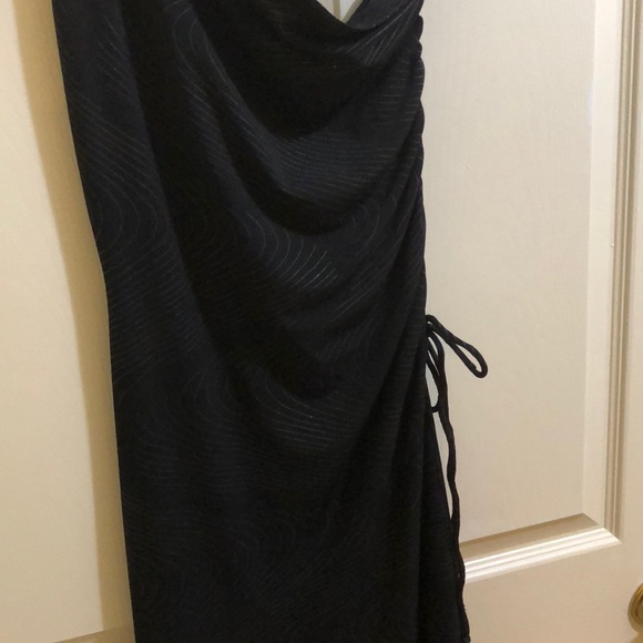 Black Formal Gown - Picture 2 of 3